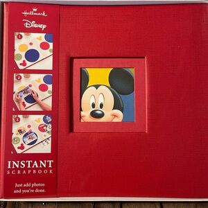 Brand New Disney instant Scrapbook